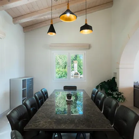 Evas Stone House * Kassiopi