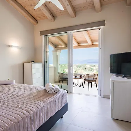 Evas Stone House * Kassiopi
