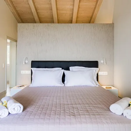Evas Stone House * Kassiopi